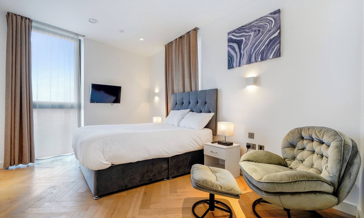 Dudden Hill Apartment | Apartment - Sleeps 5 - Close to Station & Wembley