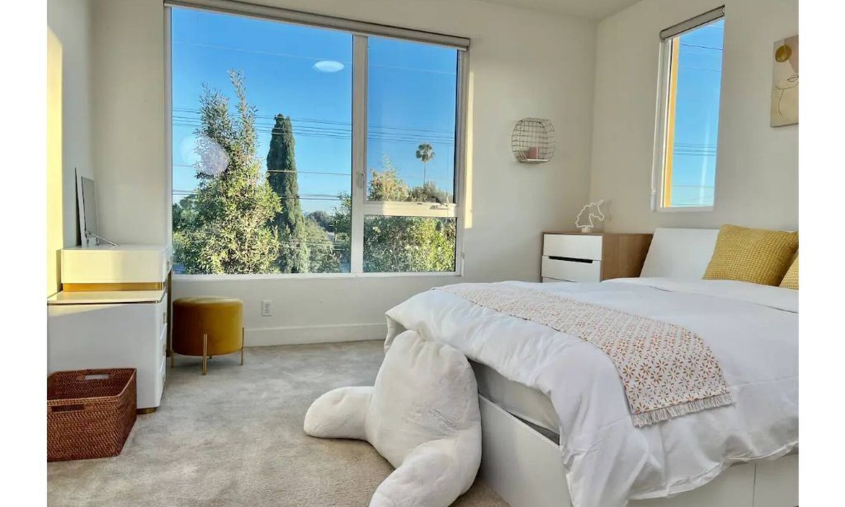 Arcadia House | Arcadia-Quiet Spacious 2b2.5b Townhouse 🆗 Getaway