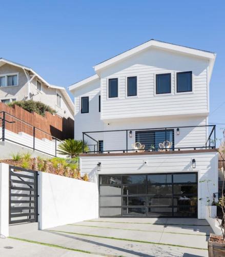 Los Angeles House | ArtsDistrictDtLA-2022 BUILT WithVIEWS WD - GARAGE