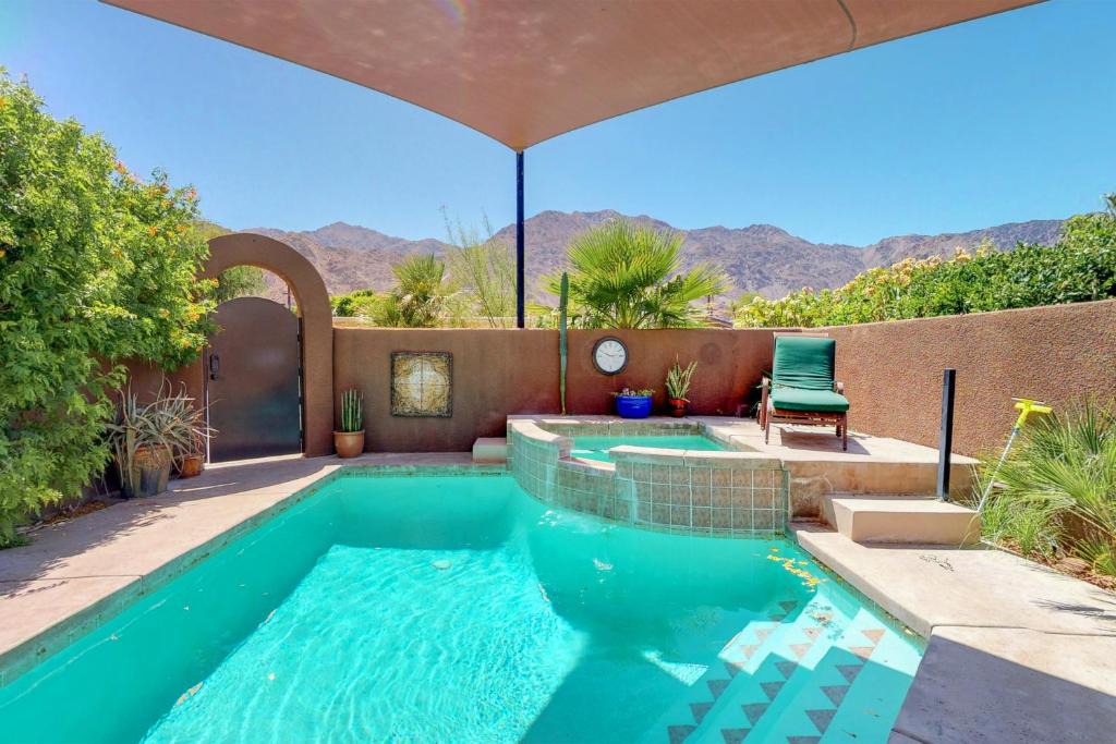 La Quinta Cove House | Avenue Rubio Retreat Permit# 66636