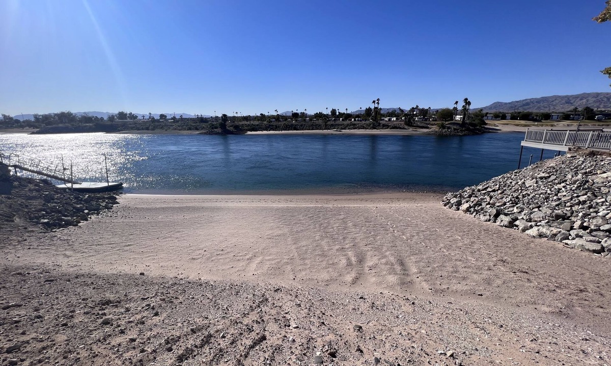 Needles House | Back House River front lot with Beach and Launch