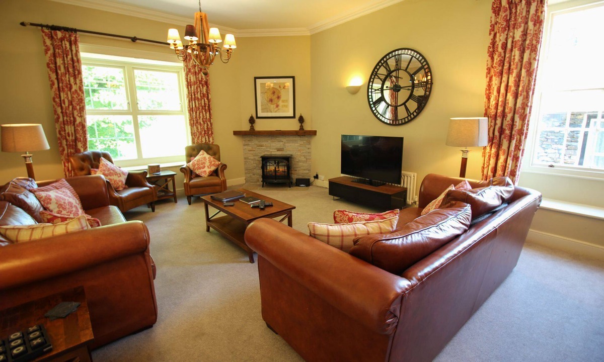 Grasmere Cottage | Bakers Retreat, a spacious 1st floor home in the center of Grasmere, walks from the door