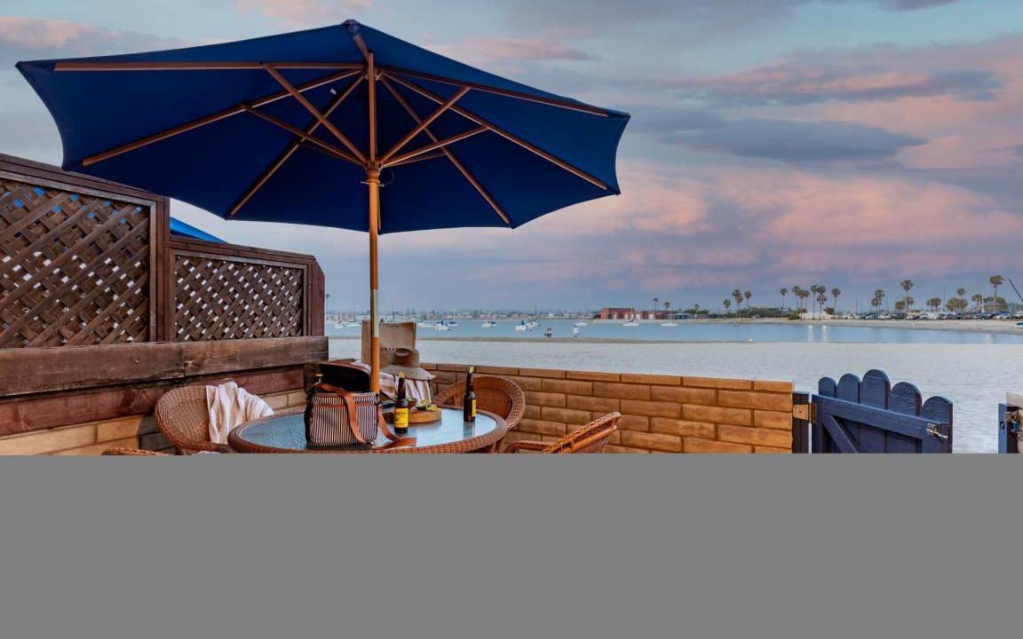 Central Mission Beach House | Bayside Unit 2 - Bay View 2