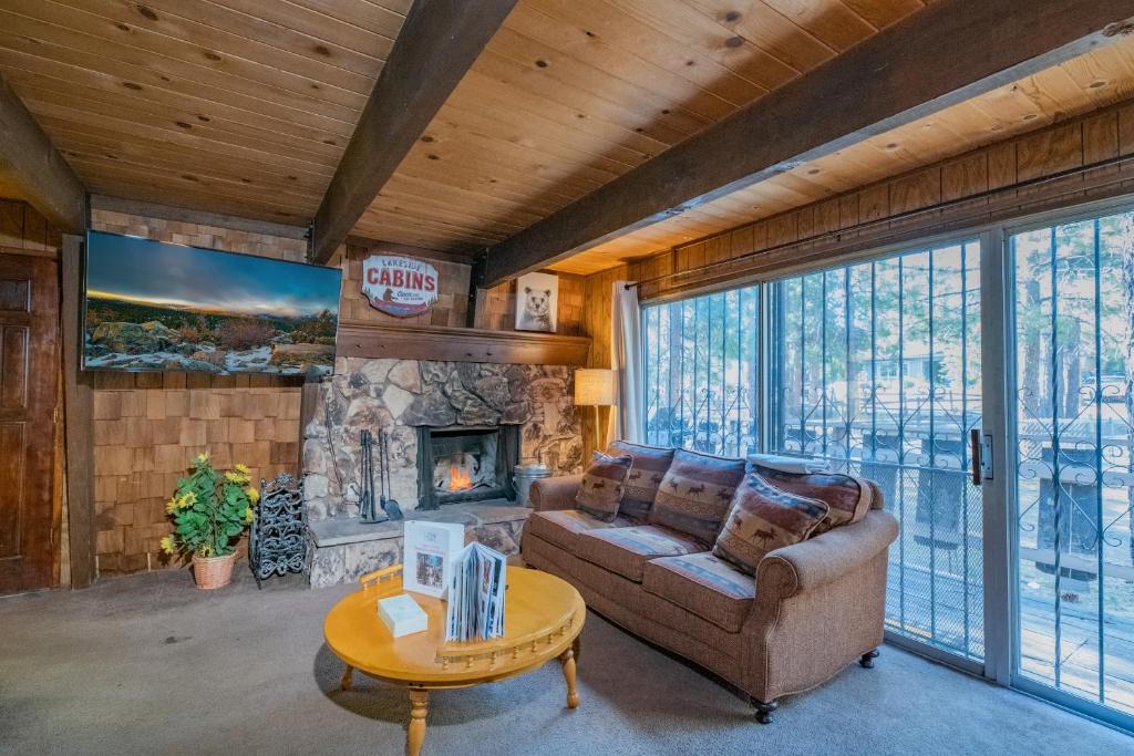 Big Bear City House | Bear Country Cabin