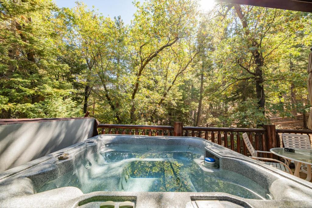 Big Bear Lake House | Bearfoot Bungalow