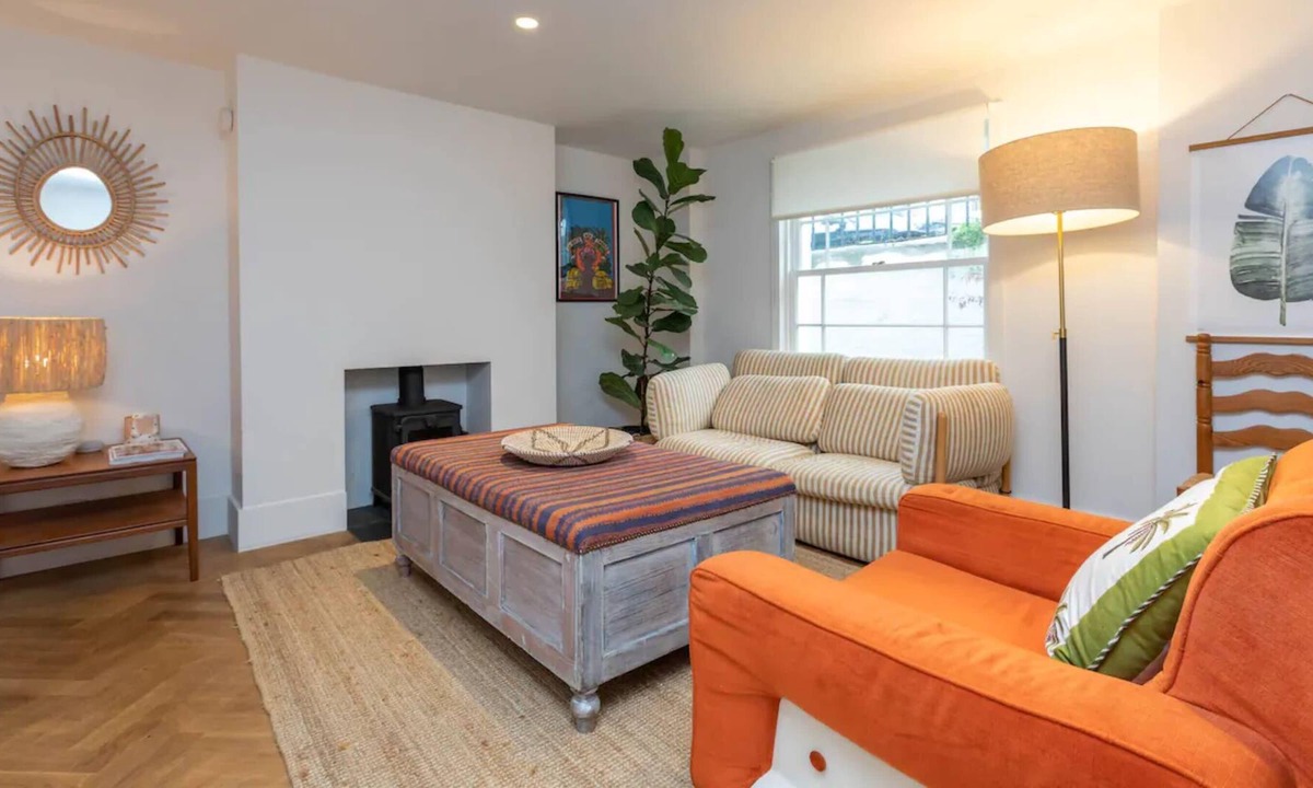 Kentish Town House | Beautiful 2 Bedroom Townhouse with Garden in Kentish Town