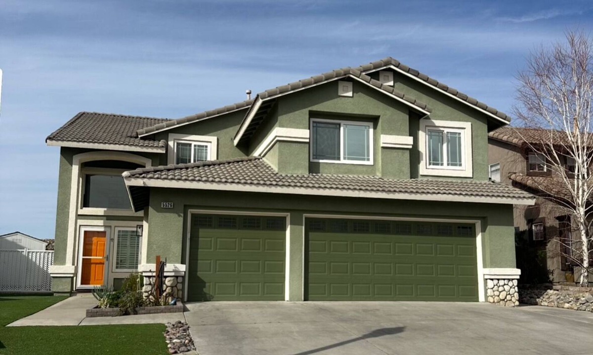 Fontana House | Beautiful Home, Insurance, Ltr, Str, Corporate, Last Minute Travel