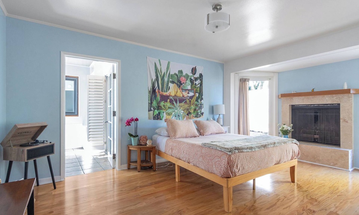 Alta Mesa House | Beautiful Hummingbird Suite w/kitchenette, patio & parking in Santa Barbara