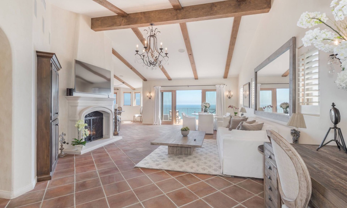 Eastern Malibu Villa | Beautiful La Costa Villa