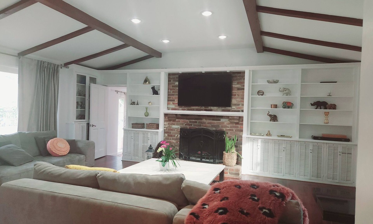 Northridge House | Beautiful large fenced property with sparkling pool