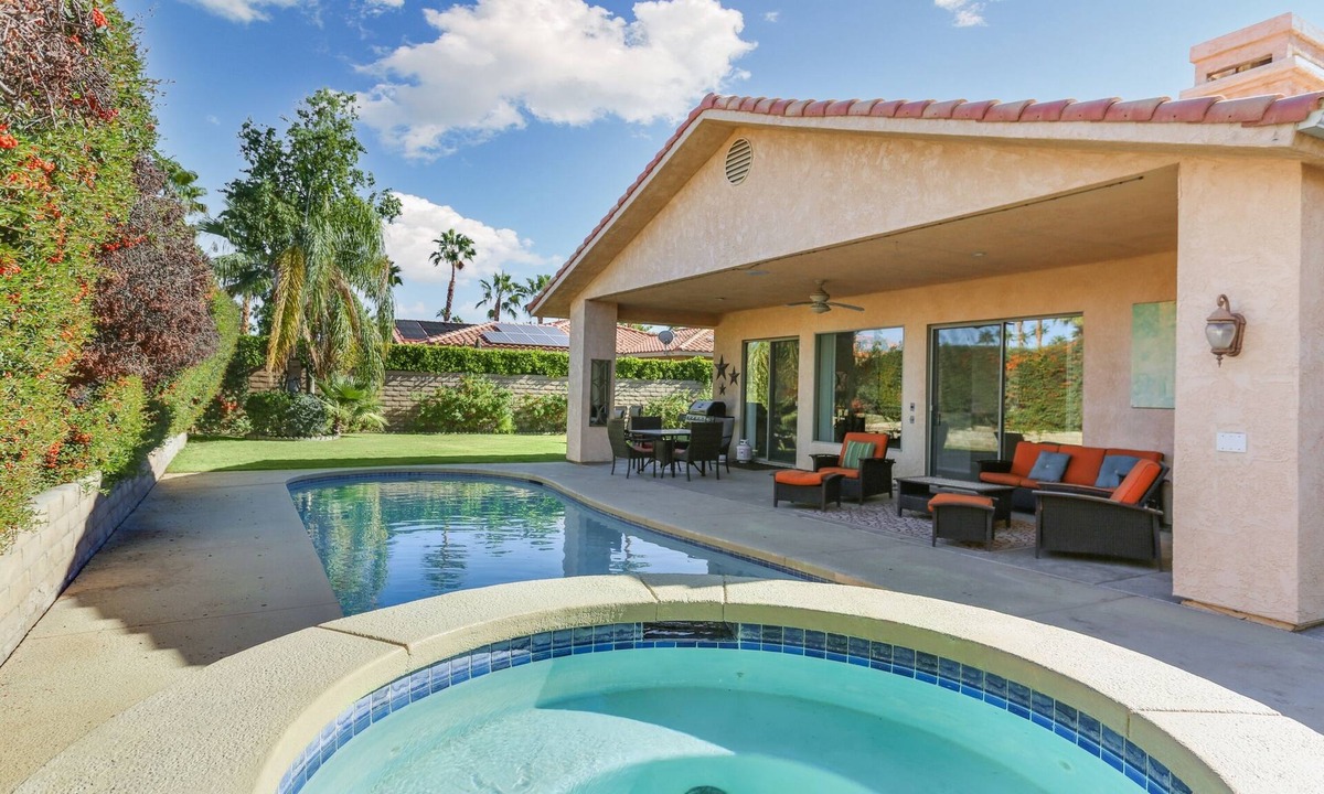 Palm Springs House | Beautiful Palm Springs Home - 3 Bed 3 Bath Home