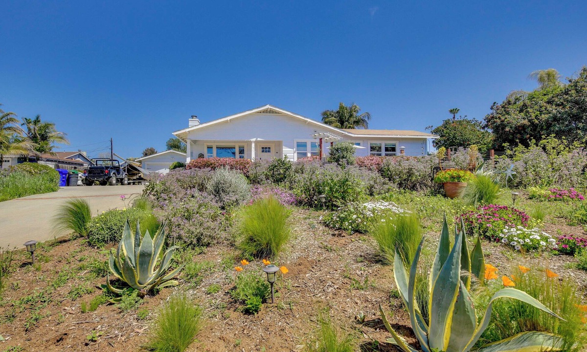 Fire Mountain House | Beautiful South Oceanside Bungalow: 1 Mi to Beach!