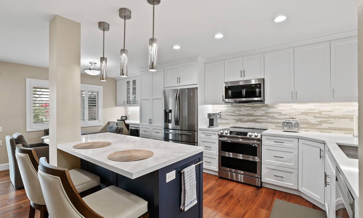 Laguna Woods Condo | Beautifully remodeled 2 BD/2 BA 1st Floor Condo in Beach Close 55+ Community
