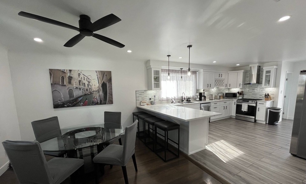 Montebello House | Beautifully Renovated Modern/Chic Home in Montebello
