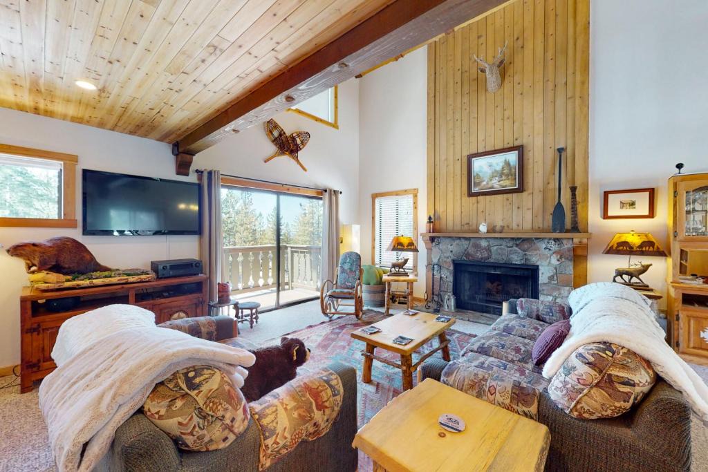 Tahoe Tyrol House | Beaver Lodge