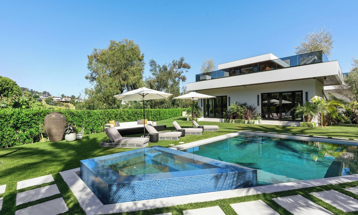 Bel Air Villa | Bel Air Luxury Villa with Outdoor Oasis and Captivating Views