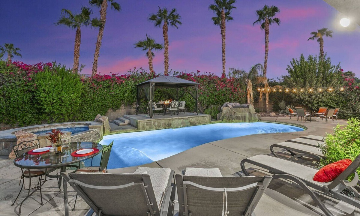 Rancho Santana House | Bellagio: Pool, Spa, Pool Table, Ping Pong!