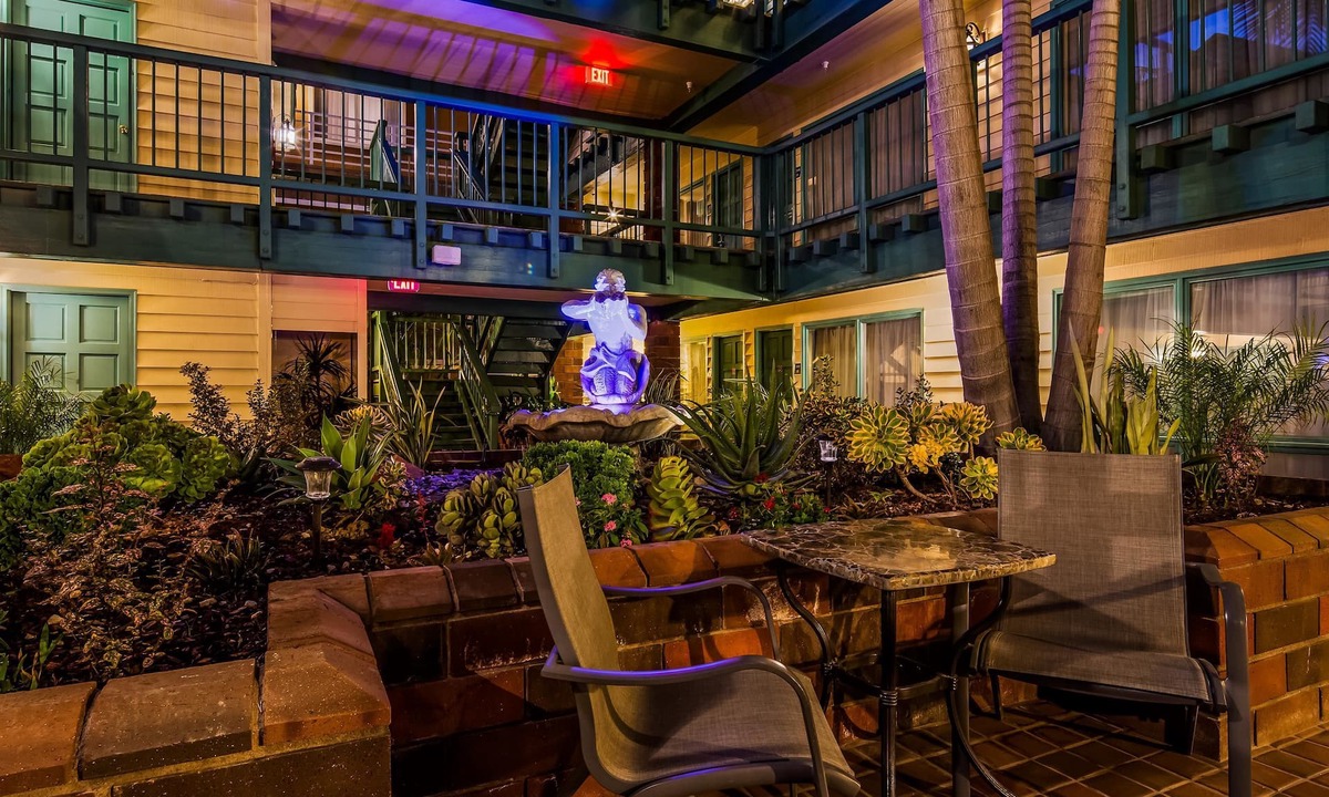 Capistrano Beach Hotel | Best Western Plus Dana Point Inn-by-the-sea