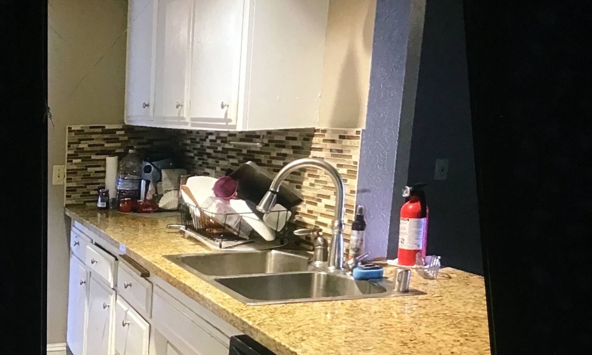 Moreno Valley Resort | BIG SPACE LAKE HOUSE FROM LAKE PERRIS