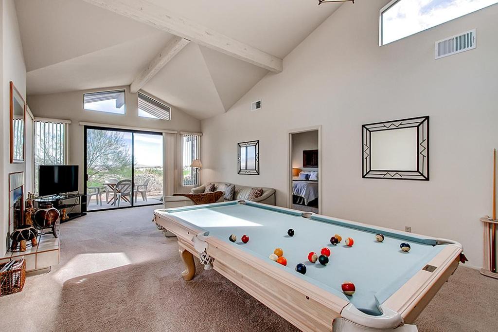 Borrego Springs House | Borrego Springs Hideaway Pool Table, Mtn Views!