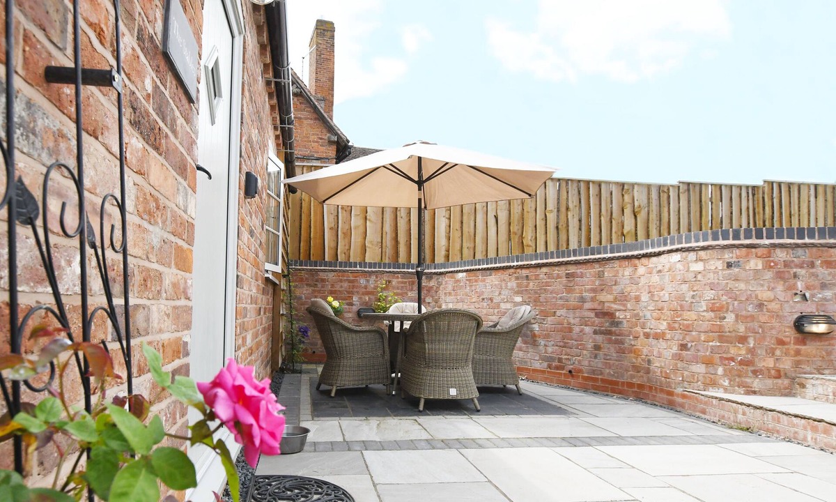 Shrawley Cottage | Boutique but modern open plan spacious barn