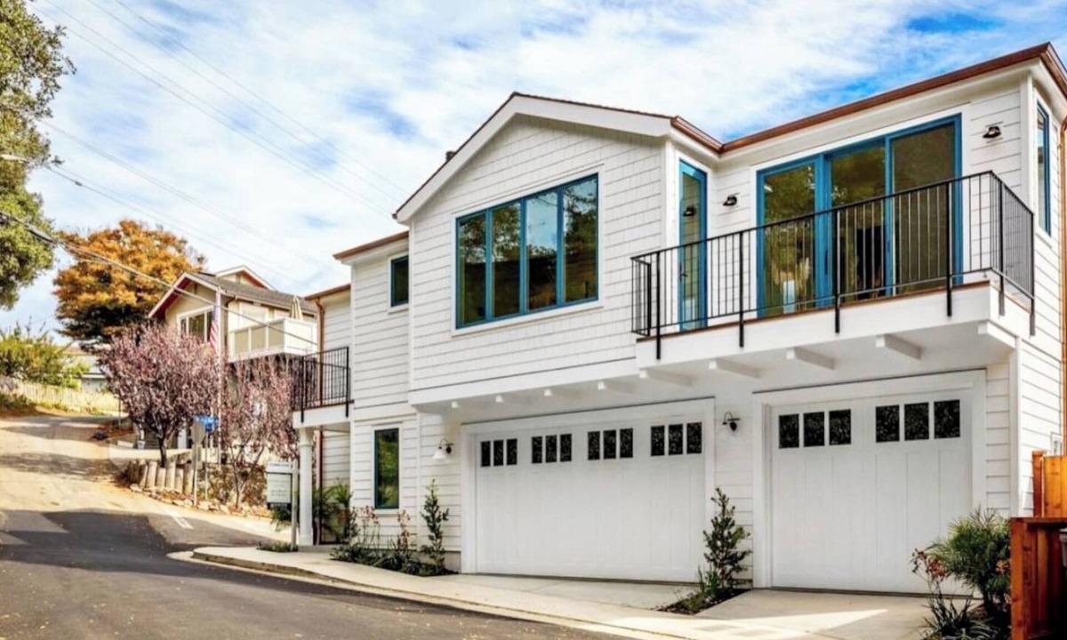 Capitola House | Brand New Luxury Home - Steps from Capitola Beach!