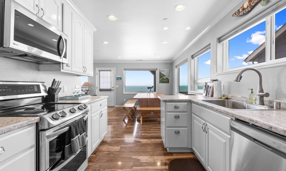 Crescent City North House | Brand new oceanfront home with amazing views!