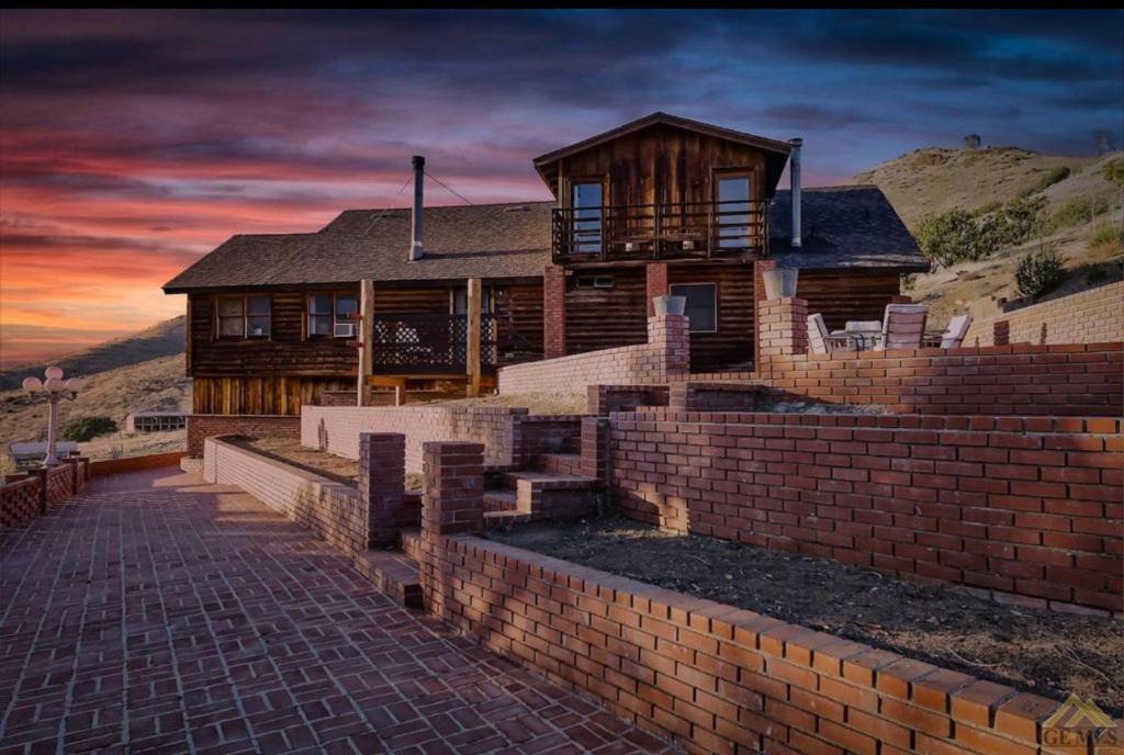Bodfish House | Breathtaking Cabin in Kern River Valley