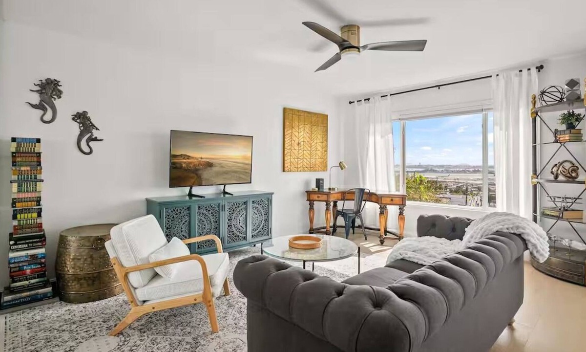 Mission Hills Condo | Breathtaking views. Convenient location. 2-bd. Pet-Friendly. Best value.