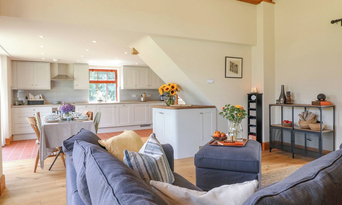 Birchover Cottage | Brightside