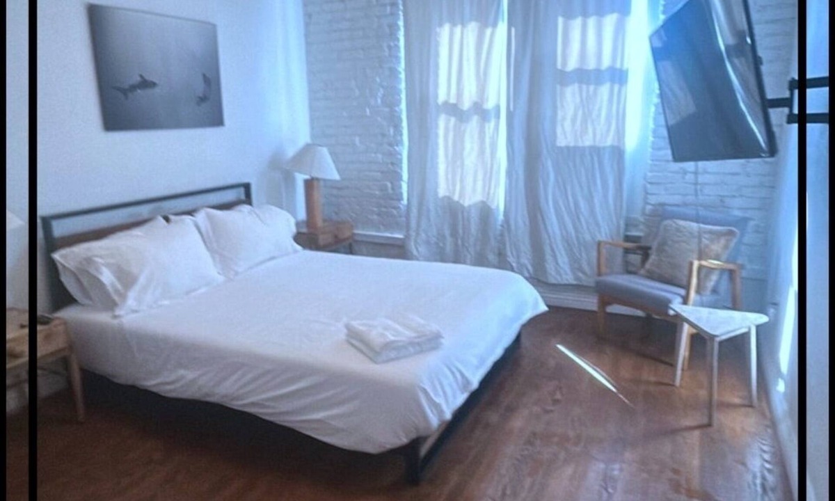 Westlake Apartment | Budget-Friendly Couples Retreat in LA