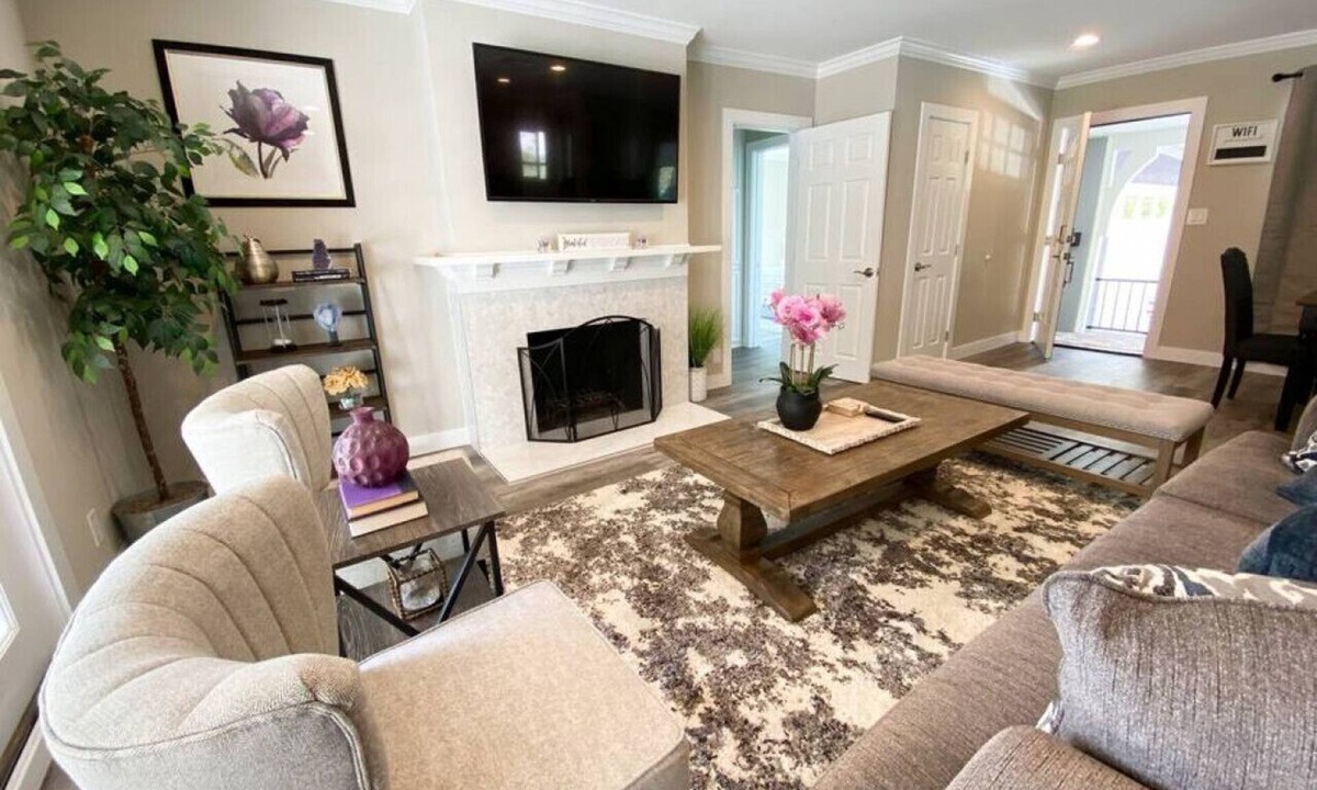 Burbank House | Burbank Hills VIEW Home! Completely Remodeled.