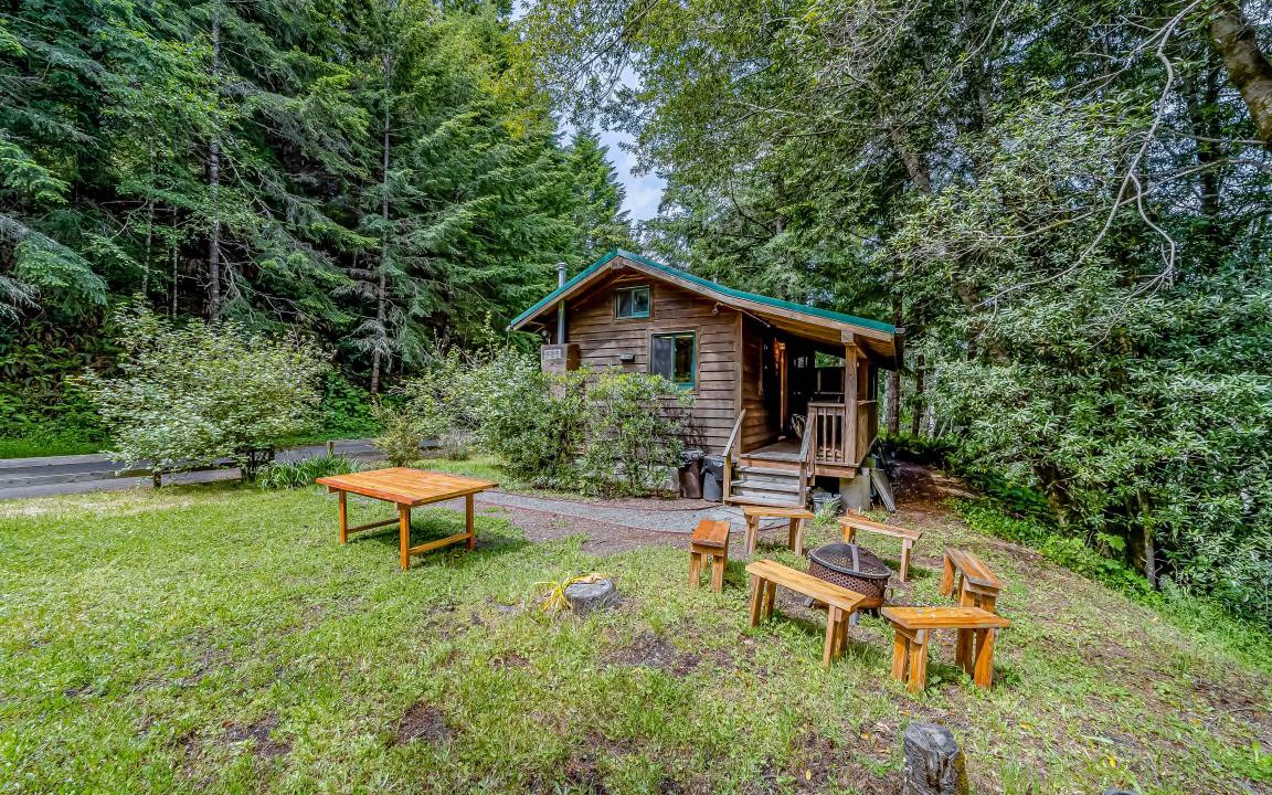 Shelter Cove Cabin | Cabin ∙ 6 guests