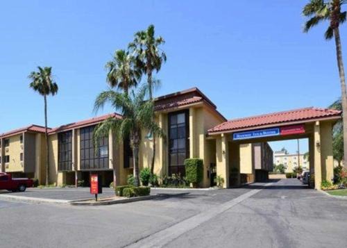 Rodeway Inn | West Park Community