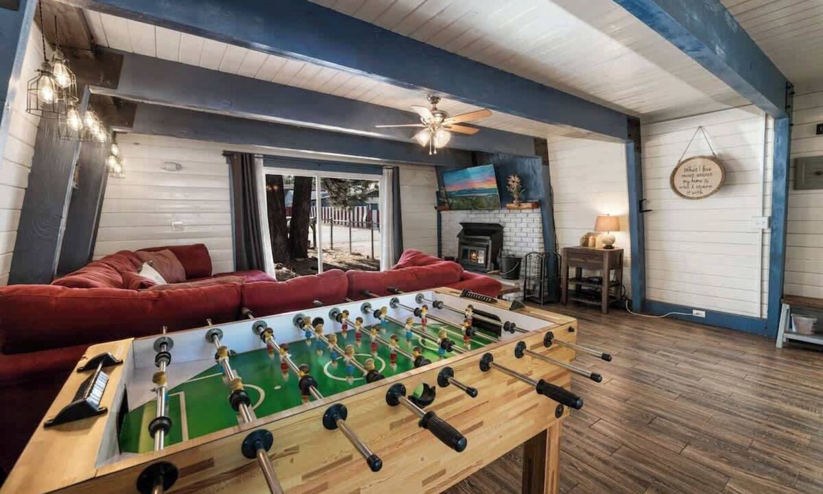 Big Bear City Cabin | Calley Dreaming Pup Friendly Fenced Yard Spa