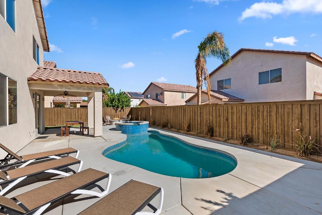Coachella House | Casa Coachella by AvantStay Gorgeous Coachella Home w Pool Hot Tub