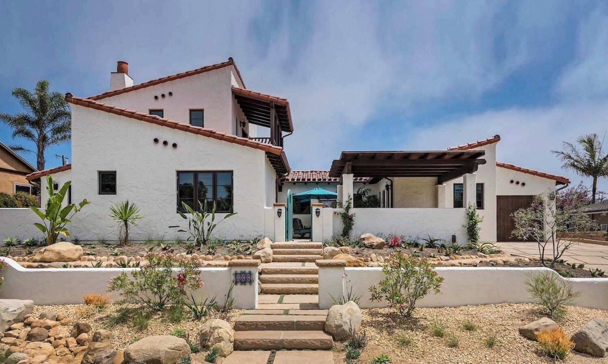 West Mesa House | Casa de Lujo | Spanish Seaside Retreat