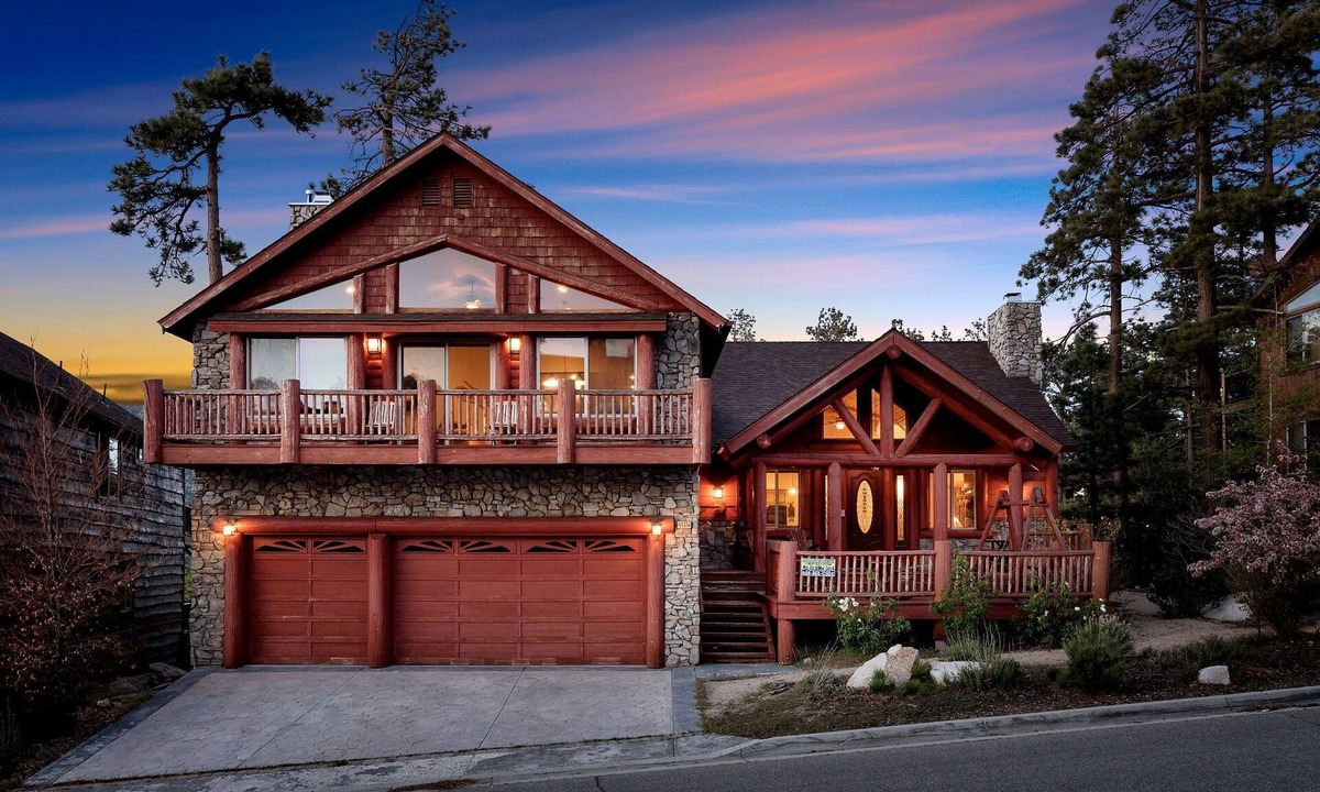 Escape All Seasons Bear | Castle Glen Estates