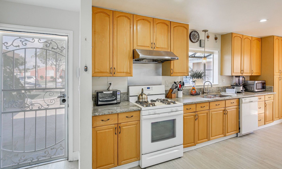 Buena Park House | Central Home w/Grill < 3 Mi to Knott's Berry Farm