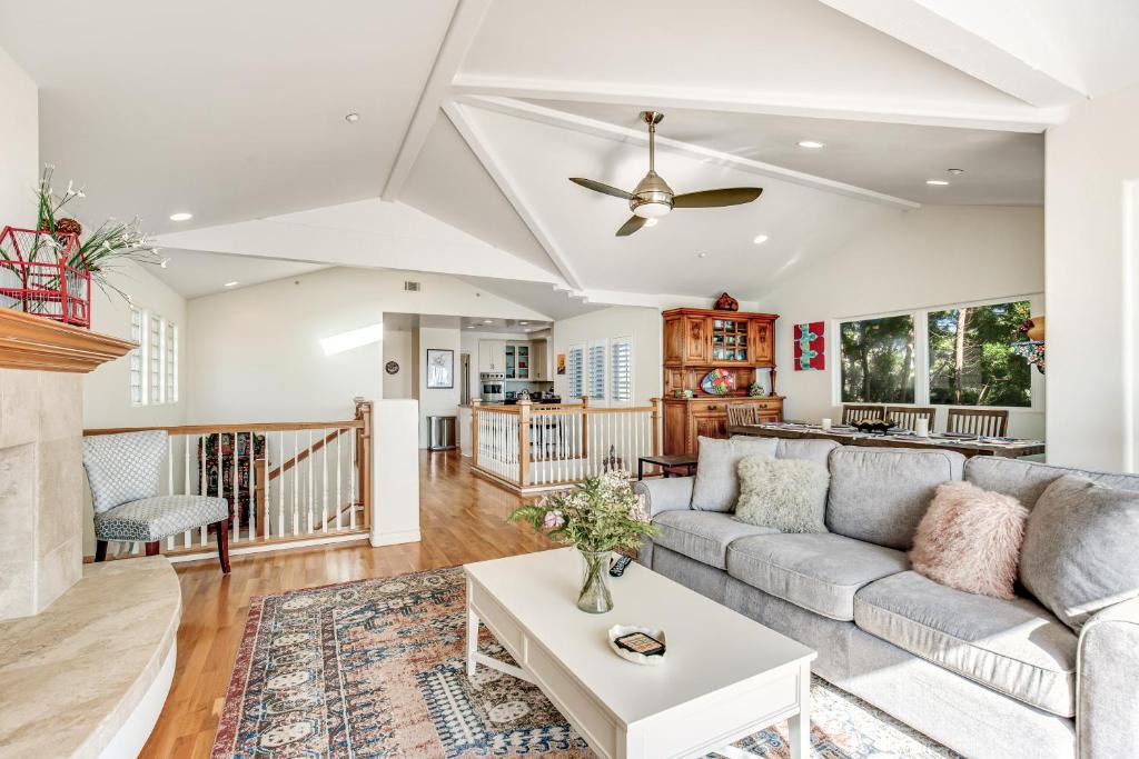 Cardiff-by-the-Sea House | Charm By the Sea