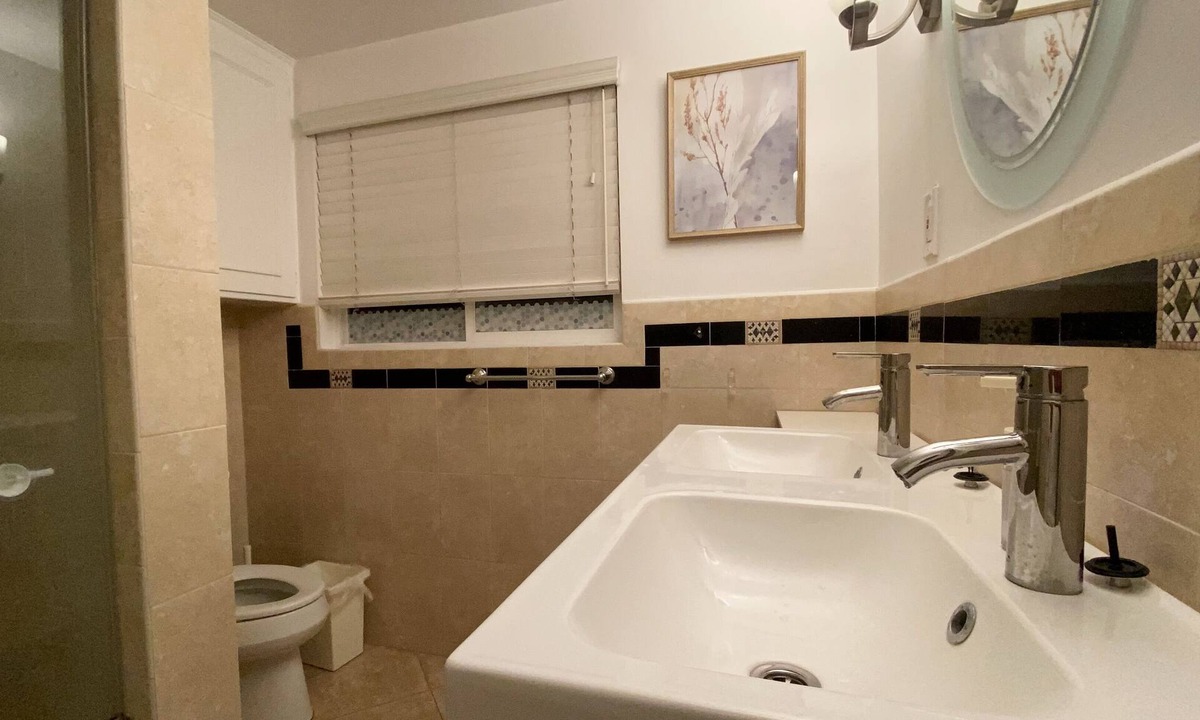 Arcadia House | Charming 1-bedroom house with AC, WiFi in Arcadia