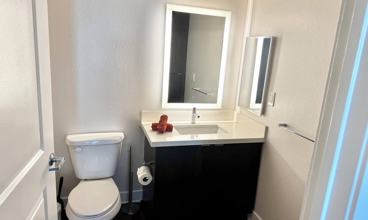 Glendale Apartment | Charming, Peaceful Apartment Retreat in Griffith