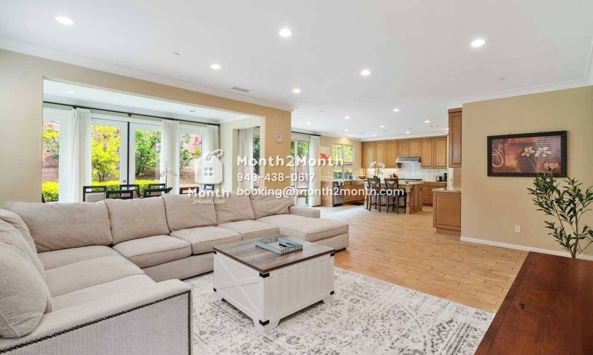 Irvine House | Charming Retreat at Crestwick: Your Perfect Summer Getaway Awaits! #7572