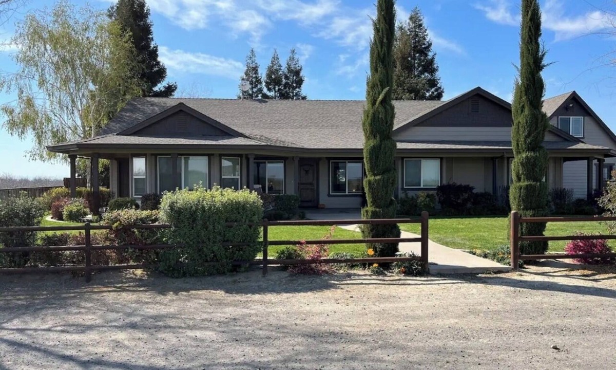 Peters Apartment | Charming studio with WiFi, AC and a pool in fabulous Oakdale