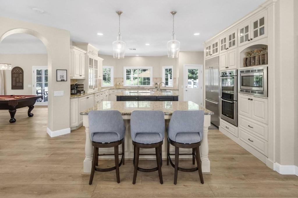 Temecula House | Chateau Rosea