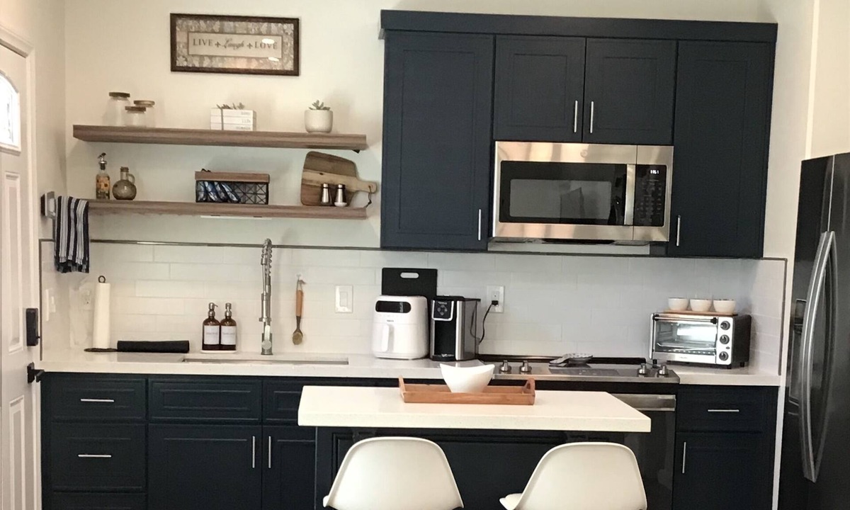 Upland Apartment | Chic apartment with AC and WiFi in fabulous Upland