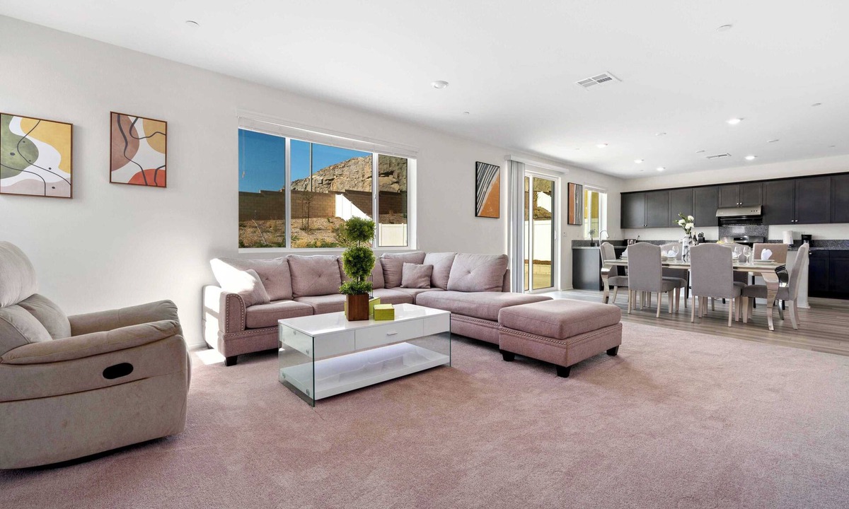 Jurupa Valley House | Chic Hillside Haven – 4BR Jurupa Valley Home for Monthly Stays #41393