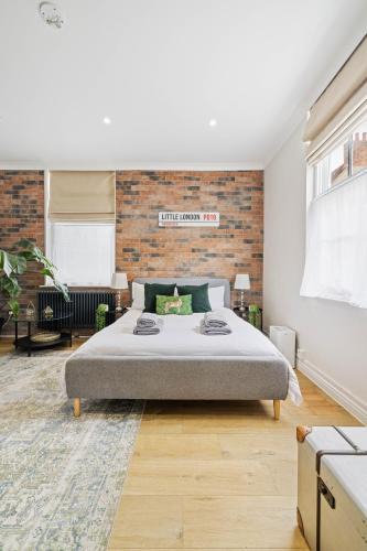 Chichester Apartment | City Centre Entire Studio Apartment- Self check in