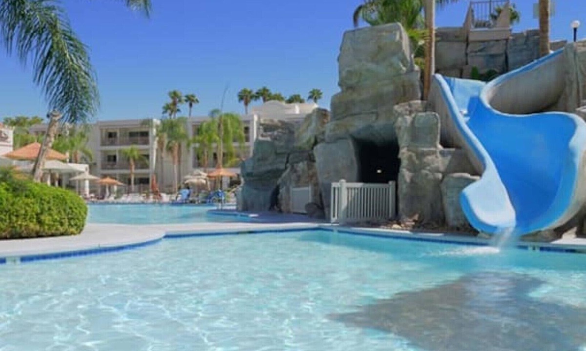Canyon Corridor Condo | #CLASSIC PALM SPRINGS! Jr Villa for 4! MEGA POOL