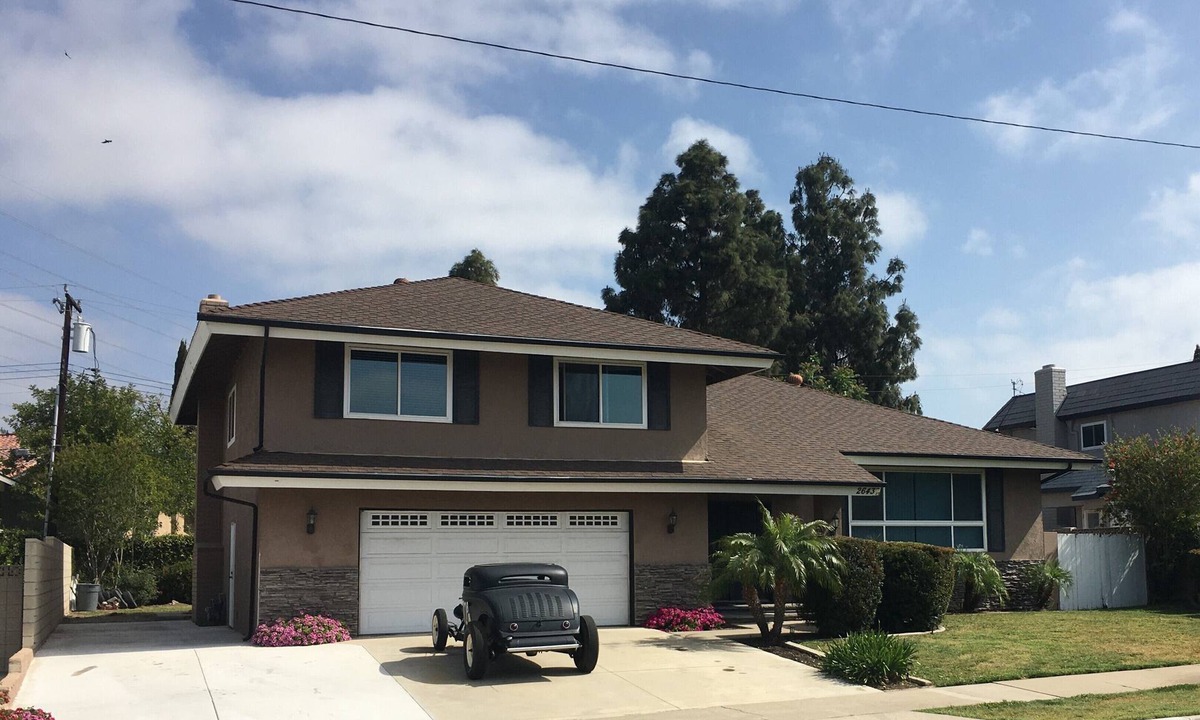 Orange House | Close to Disney, Chapman college, Nice location, walk to Villa Park, sleeps 2